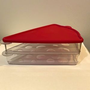 2 Tupperware Keep 'n Heat Pizza Slice Container Red 4106a-3 with Red Lid.